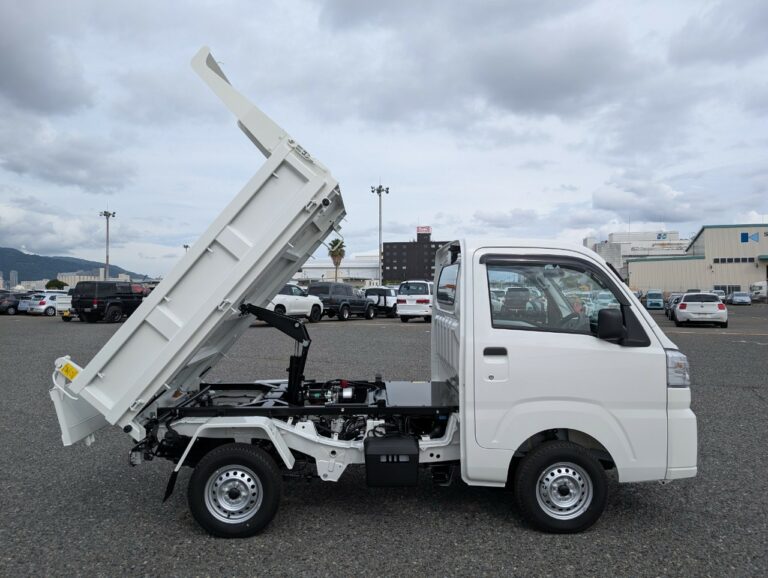 ON THE LOT! 2024 DAIHATSU HD DUMP TRUCK UTV